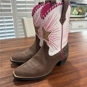 Kids Ariat Brown and White Western Boots with Pink Details